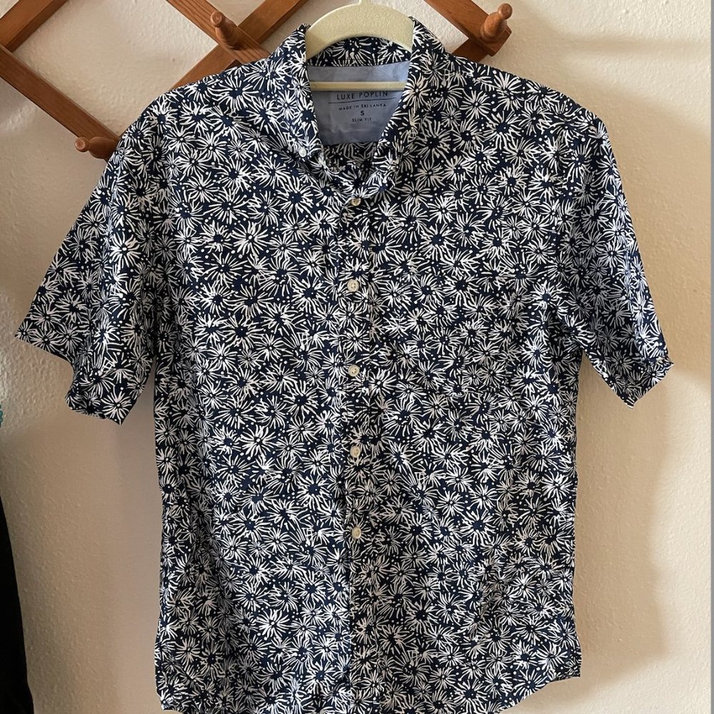 Banana Republic Short Sleeve Button Down